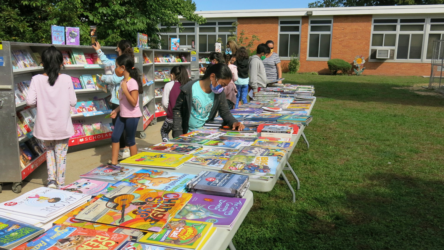 East Meadow's McVey Elementary book fair inspires children to read